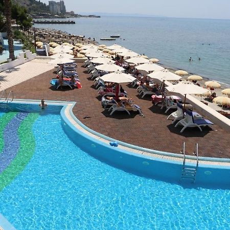 Costa Del Sol Hotel Драч Екстериор снимка