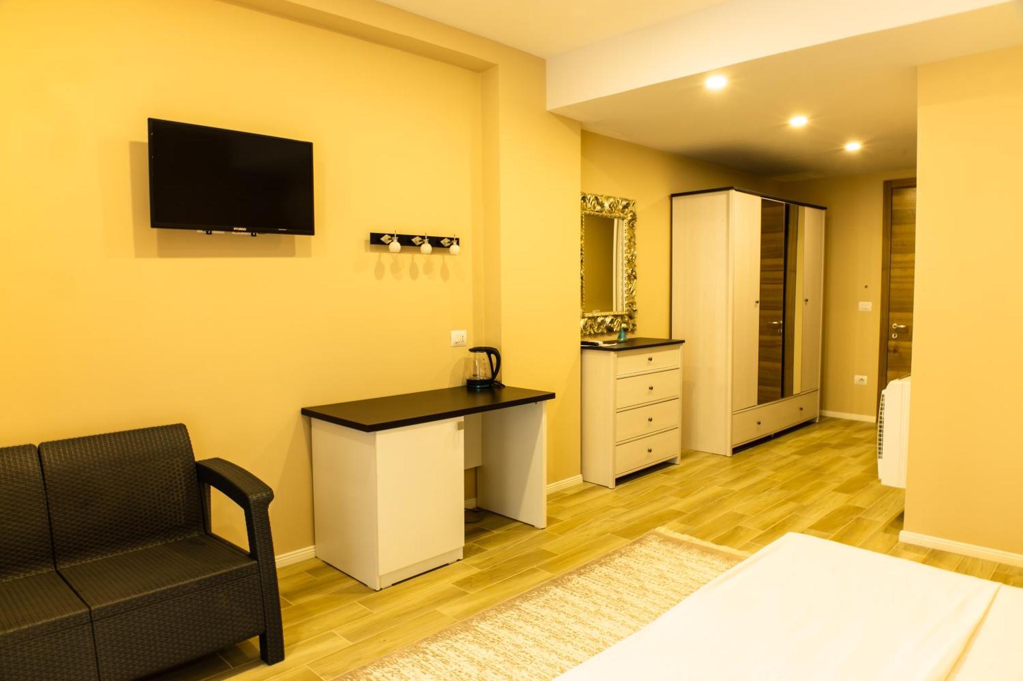 Costa Del Sol Hotel Драч Екстериор снимка